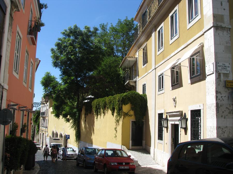 Myplace - Lisbon Castle Bilik gambar